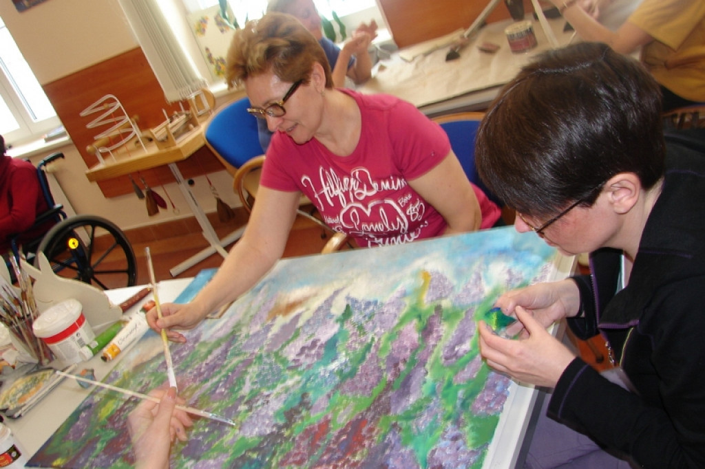 Wystawa prac pacjentów w Centrum SM w Bornem Sulinowie