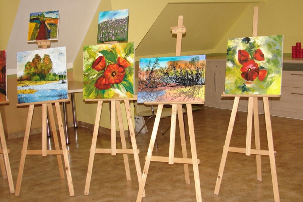 Wystawa prac pacjentów w Centrum SM w Bornem Sulinowie