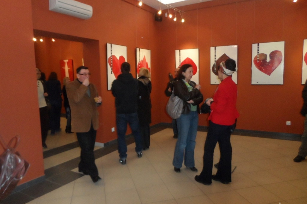 Wernisaż wystawy plakatów autorstwa Adama Klasy