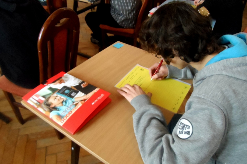 VI edycja konkursu powiatowego English Dictation