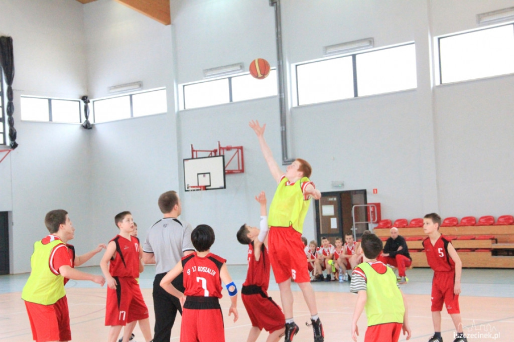 Turniej Regionalny Igrzysk Młodzieży Szkolnej w mini koszykówce chłopców