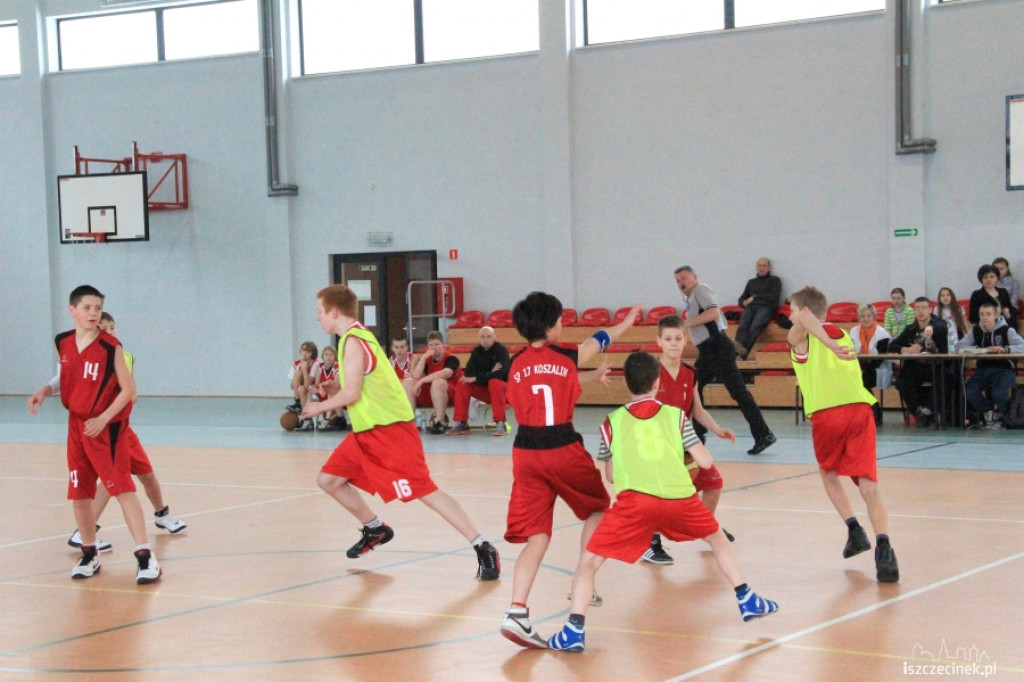 Turniej Regionalny Igrzysk Młodzieży Szkolnej w mini koszykówce chłopców