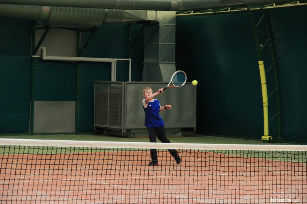 Halowy Turniej Skrzatek i Skrzatów