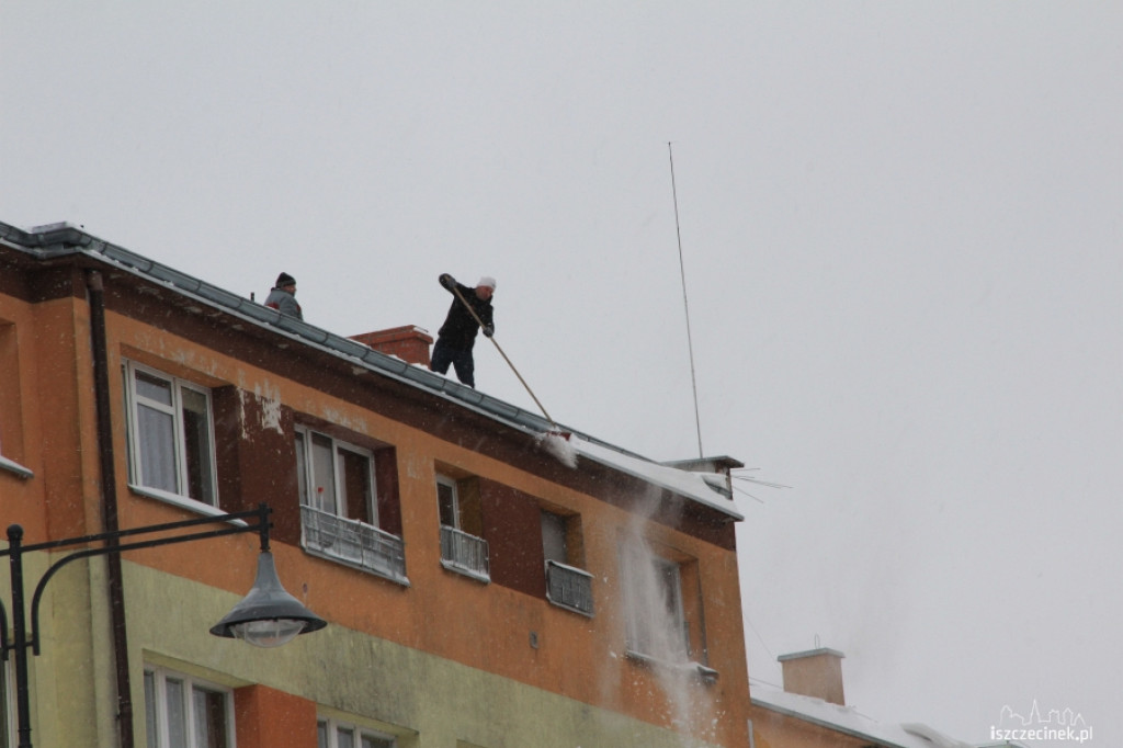 Odśnieżanie dachów