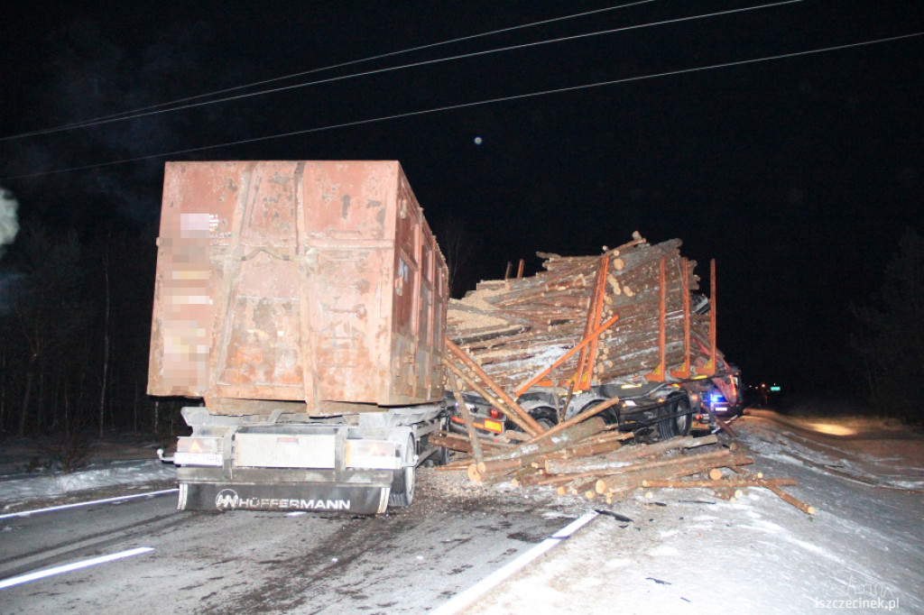 Zderzenie 4 samochodów pod Szczecinkiem