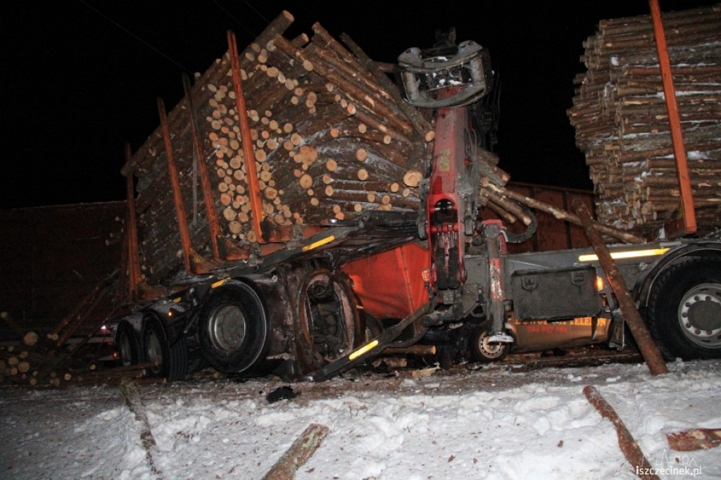 Zderzenie 4 samochodów pod Szczecinkiem