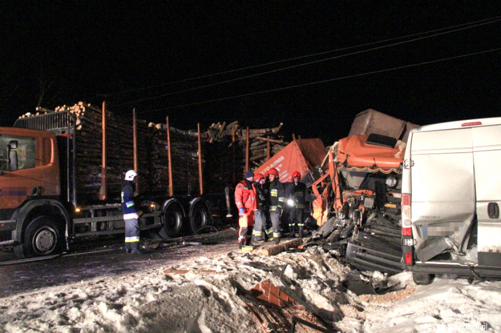 Zderzenie 4 samochodów pod Szczecinkiem