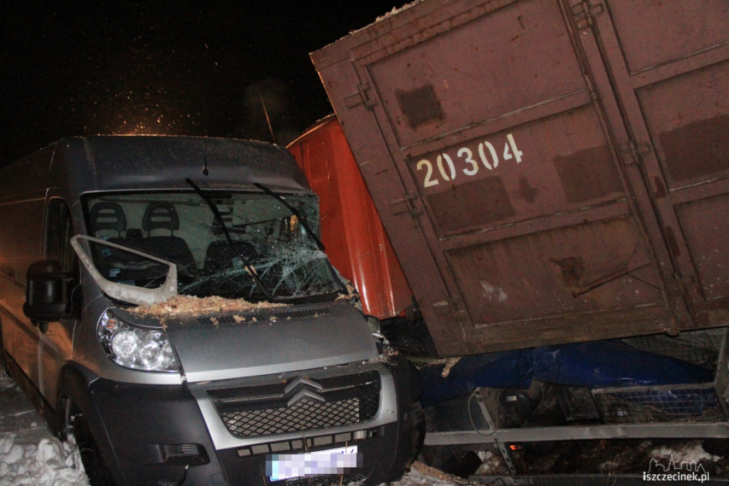 Zderzenie 4 samochodów pod Szczecinkiem