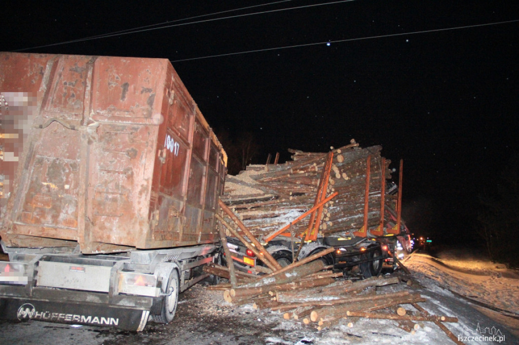 Zderzenie 4 samochodów pod Szczecinkiem