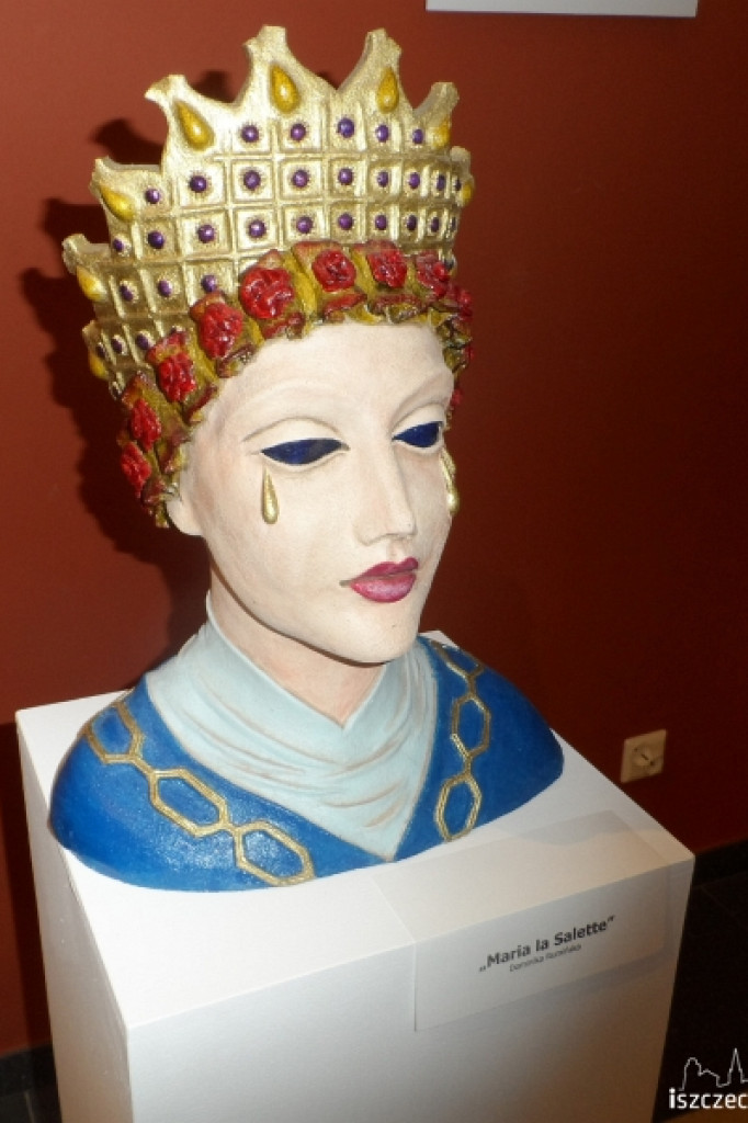 Wernisaż wystawy rzeźb Dominiki Rumińskiej i Sylwestra Chłodzińskiego