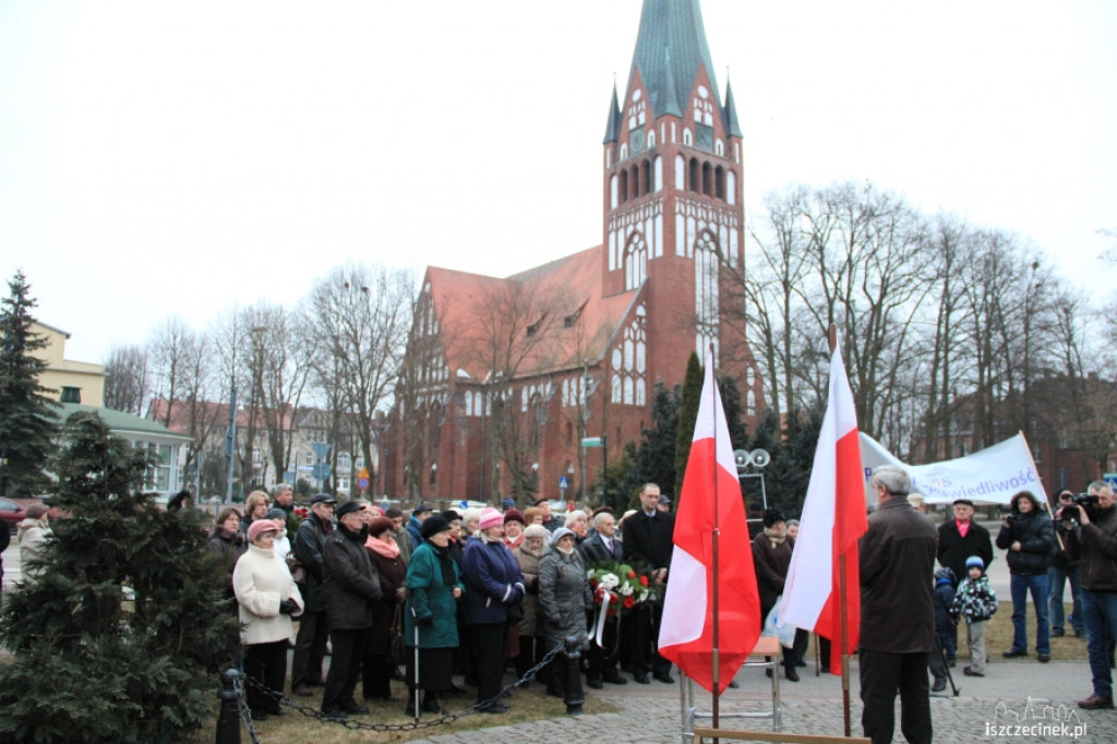 Mieszkańcy Szczecinka uczcili pamięć ofiar katastrofy smoleńskiej