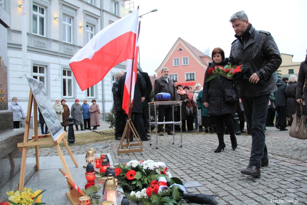 Mieszkańcy Szczecinka uczcili pamięć ofiar katastrofy smoleńskiej