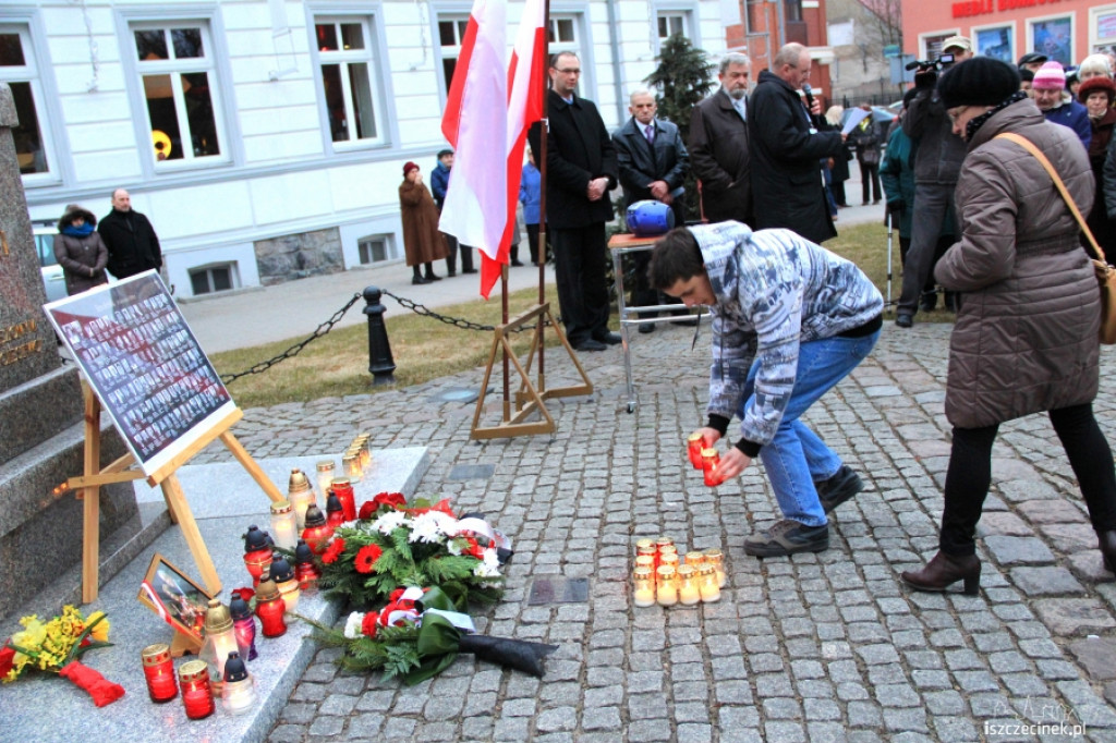 Mieszkańcy Szczecinka uczcili pamięć ofiar katastrofy smoleńskiej