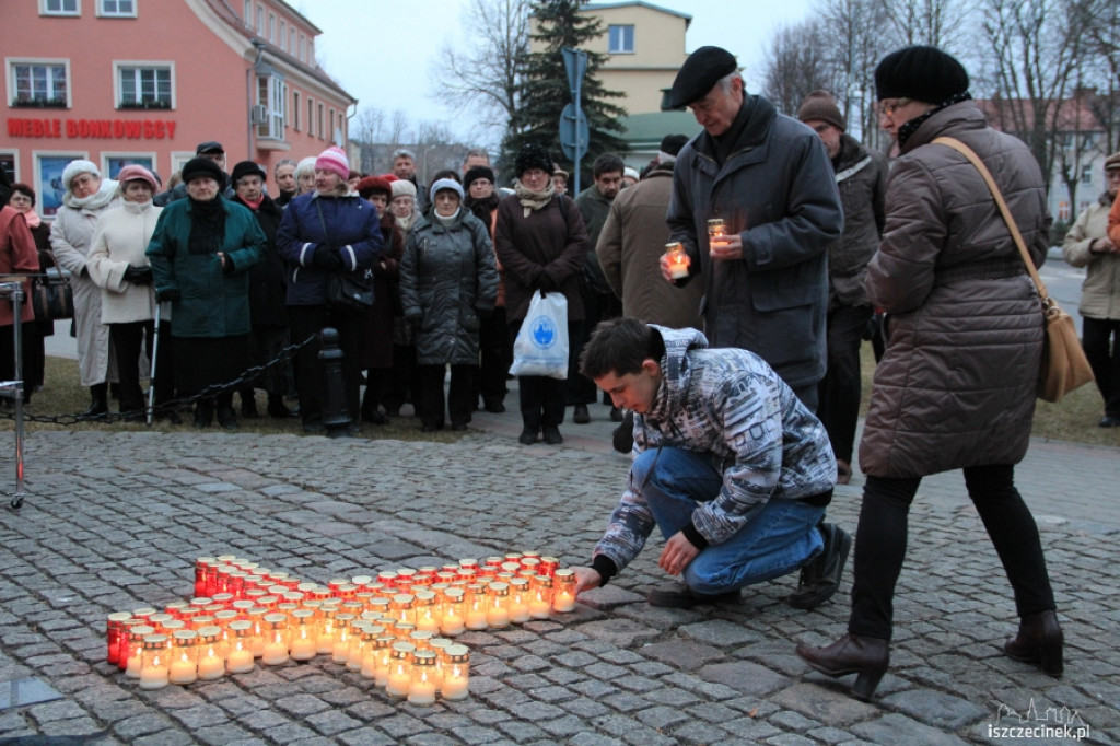Mieszkańcy Szczecinka uczcili pamięć ofiar katastrofy smoleńskiej