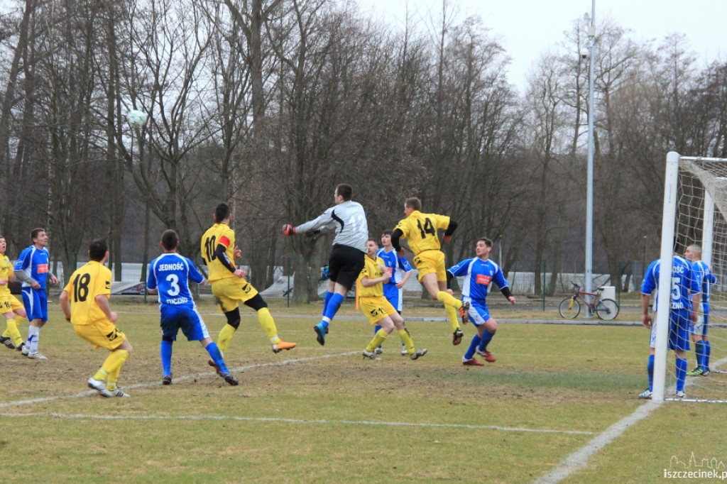 Błękitni Szczecinek - Jedność Tuczno