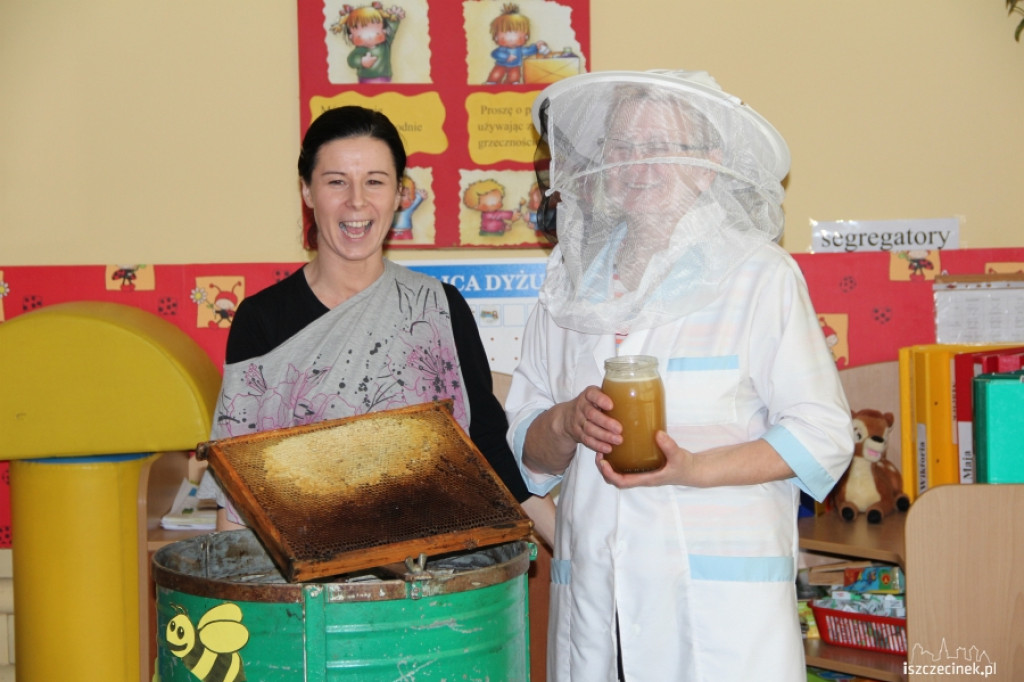 O pszczołach i miodzie w przedszkolu MIŚ