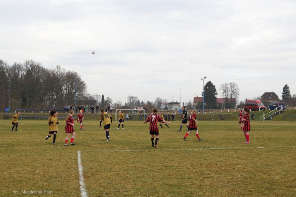 Gimnazjalistki z Barwic najlepsze w piłkę nożną