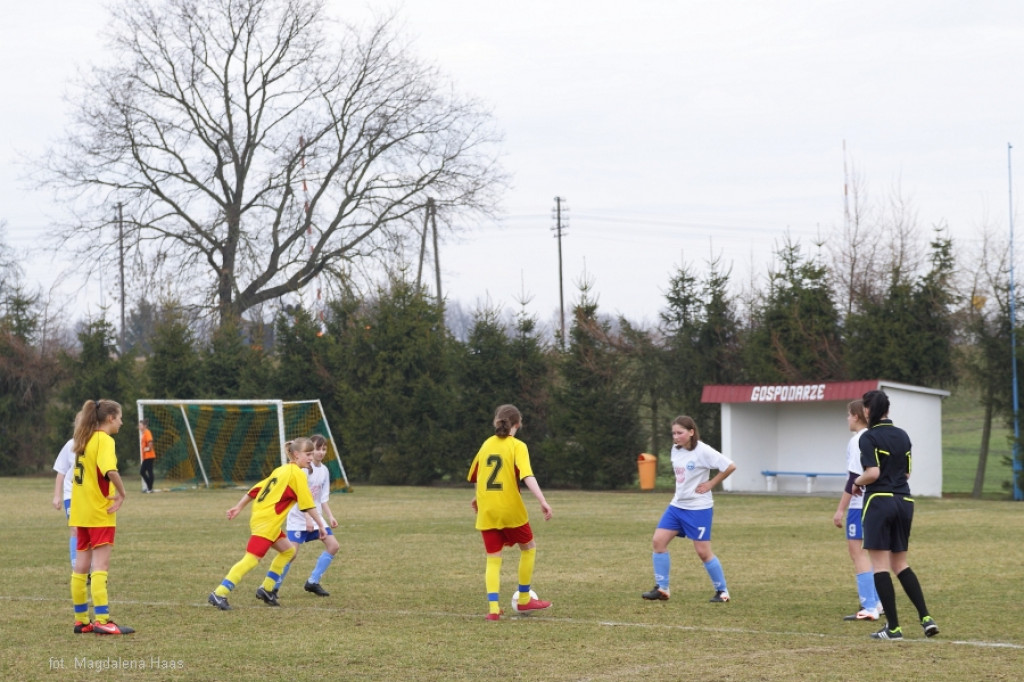 Gimnazjalistki z Barwic najlepsze w piłkę nożną