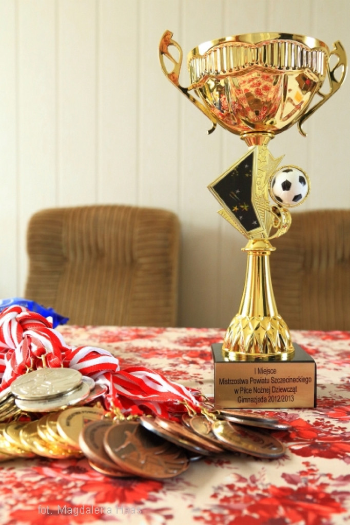 Gimnazjalistki z Barwic najlepsze w piłkę nożną