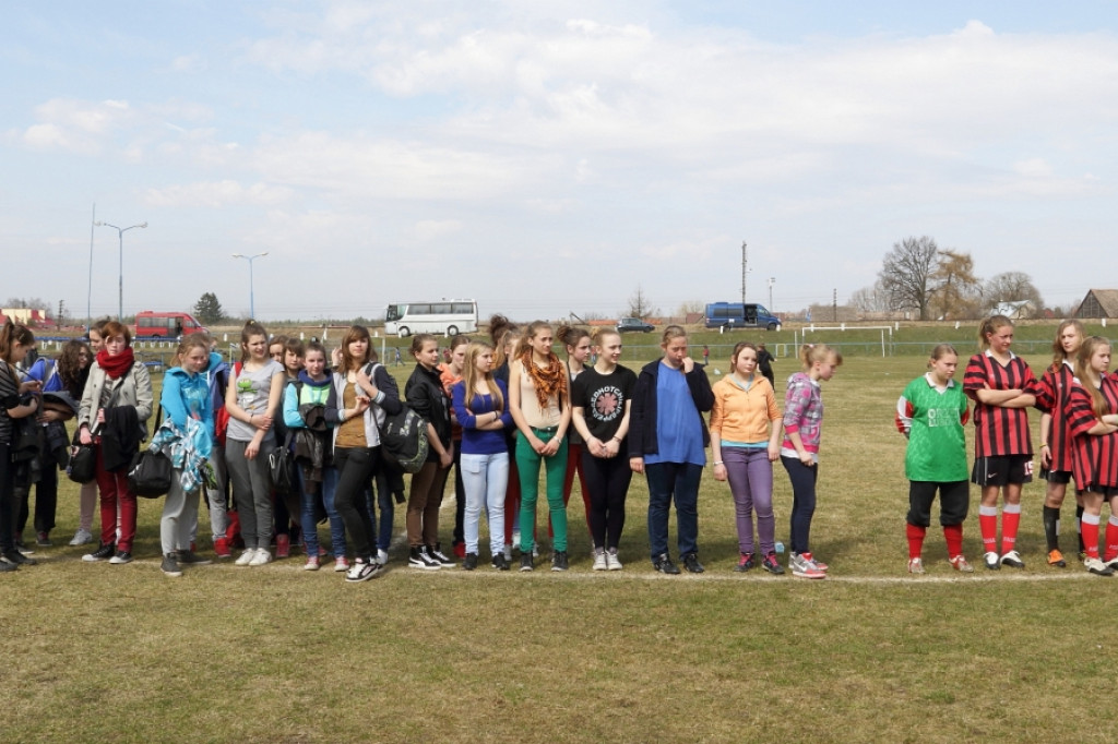 Gimnazjalistki z Barwic najlepsze w piłkę nożną