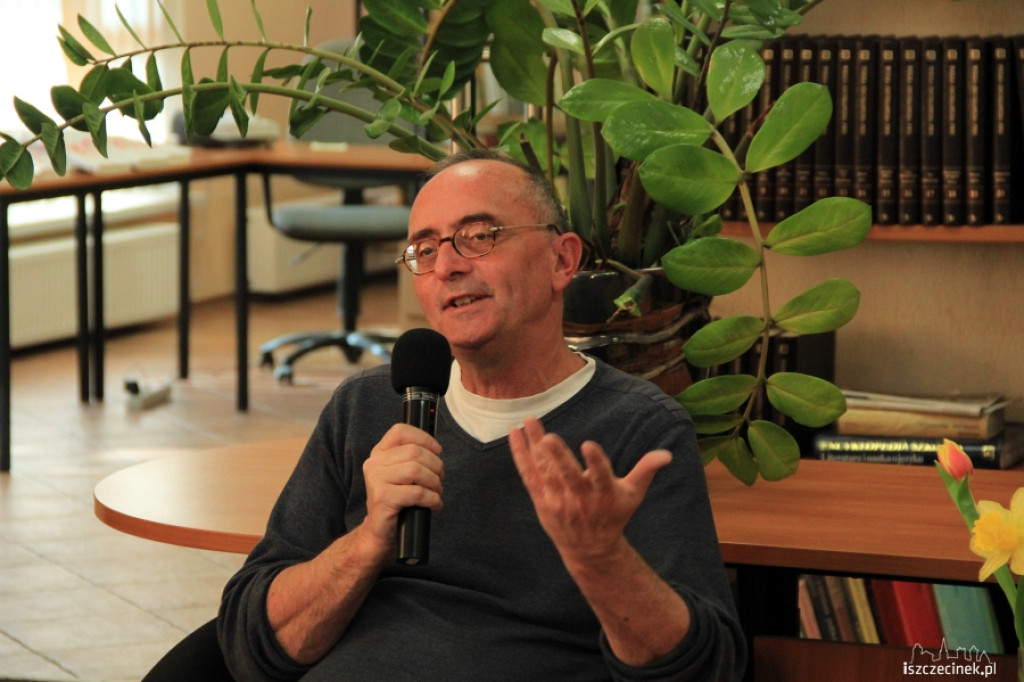 Bralczyk i Ogórek promowali Kiełbasę i Sznurek