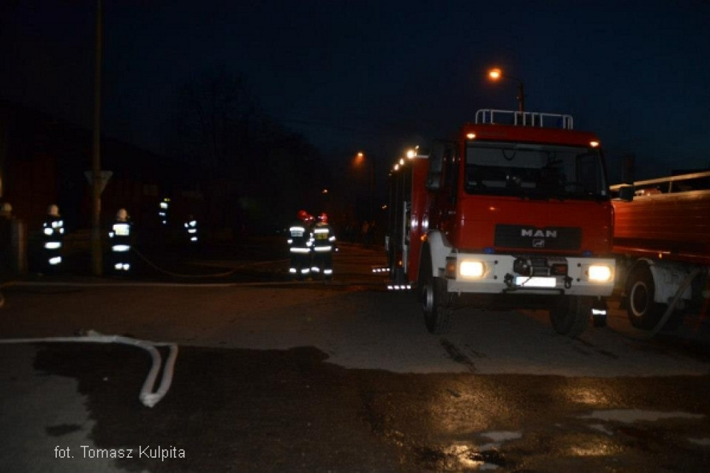 Pożar magazynów przy PKP w Czarnem