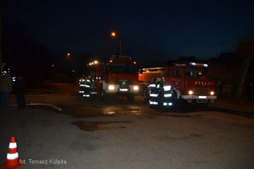 Pożar magazynów przy PKP w Czarnem