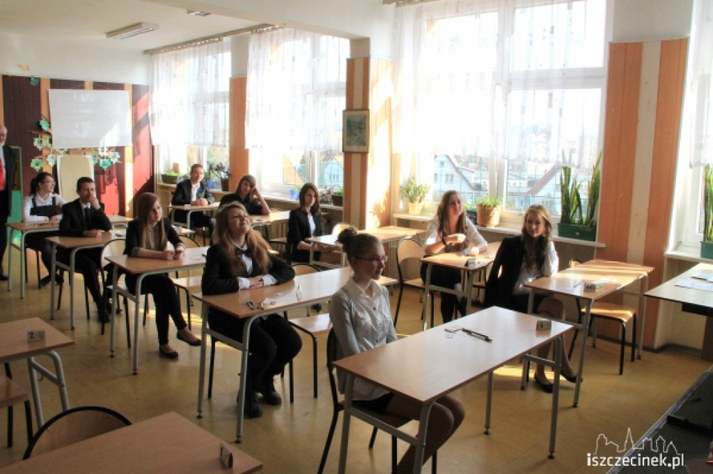 Gimnazjaliści zasiedli do testów