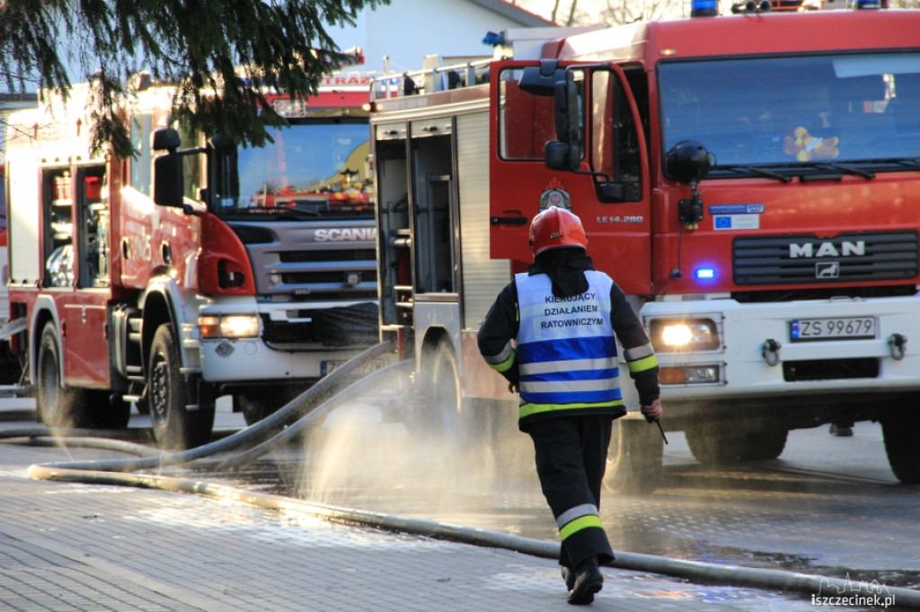 Pożar i ewakuacja internatu na Szczecińskiej