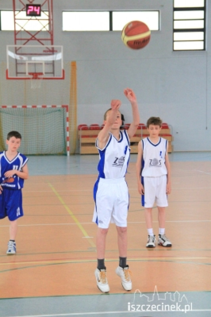 EMET Basket Szczecinek - Żak Koszalin