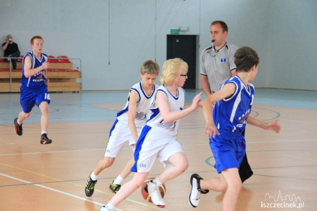 EMET Basket Szczecinek - Żak Koszalin
