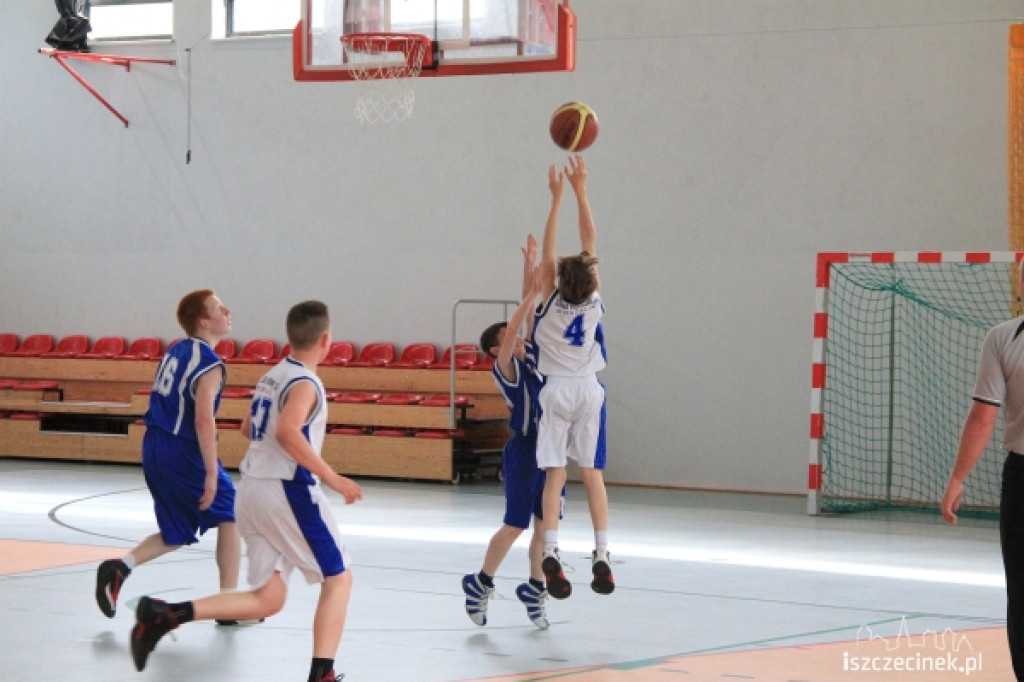 EMET Basket Szczecinek - Żak Koszalin