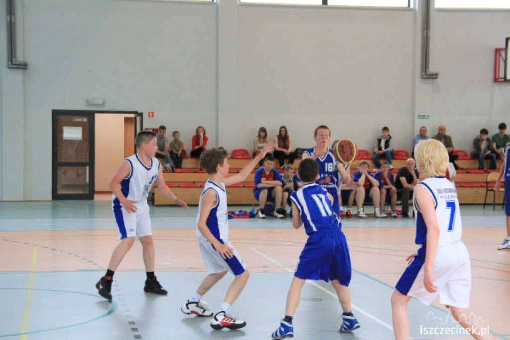 EMET Basket Szczecinek - Żak Koszalin