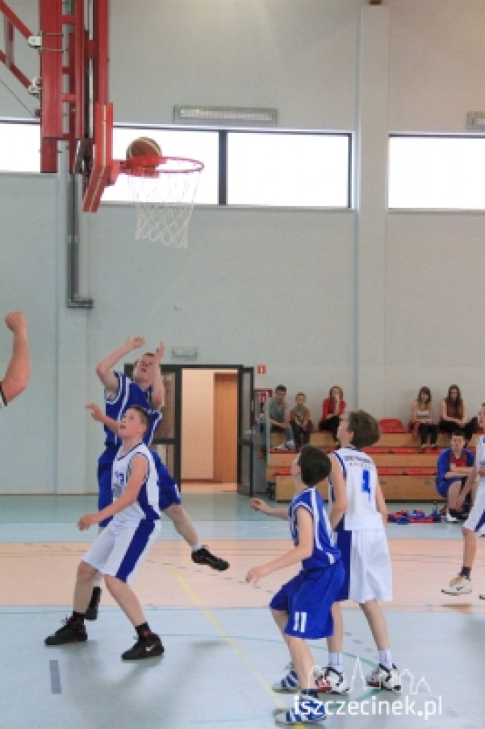 EMET Basket Szczecinek - Żak Koszalin