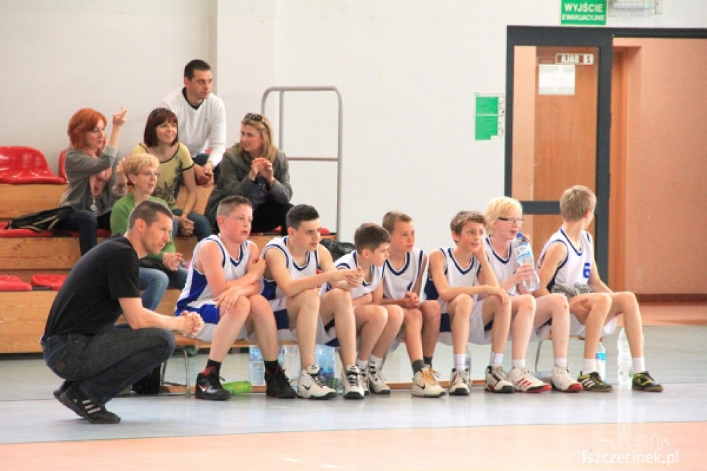 EMET Basket Szczecinek - Żak Koszalin