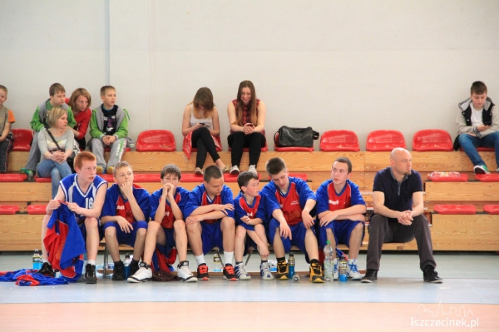 EMET Basket Szczecinek - Żak Koszalin