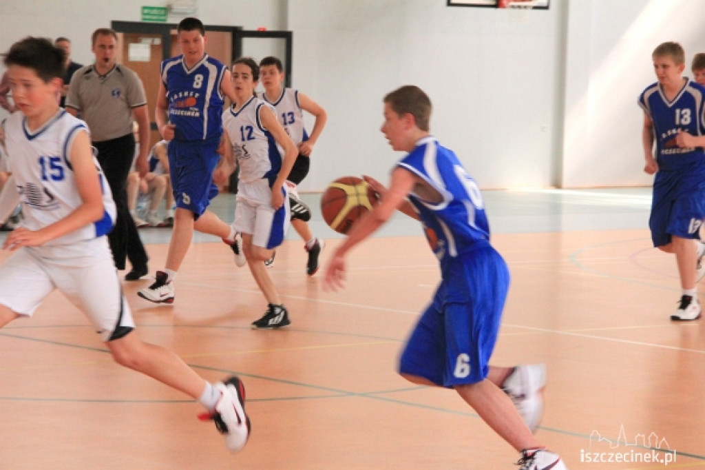 EMET Basket Szczecinek - Żak Koszalin