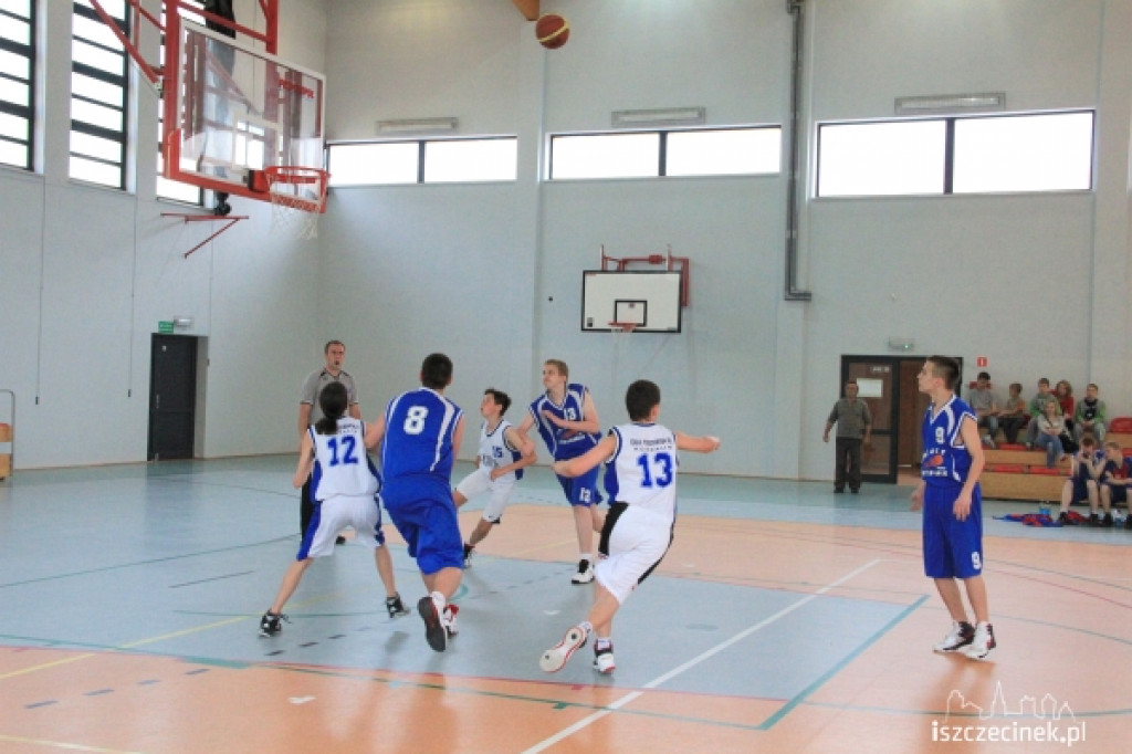 EMET Basket Szczecinek - Żak Koszalin
