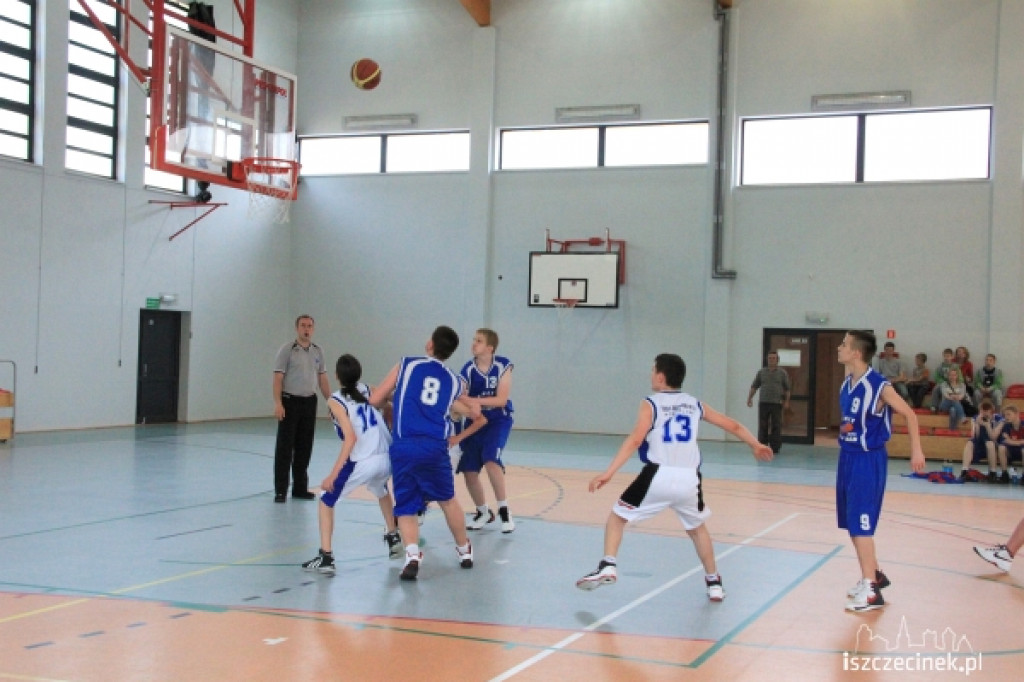 EMET Basket Szczecinek - Żak Koszalin