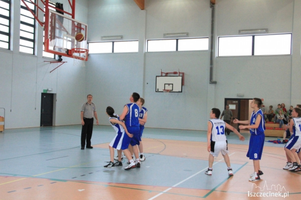 EMET Basket Szczecinek - Żak Koszalin