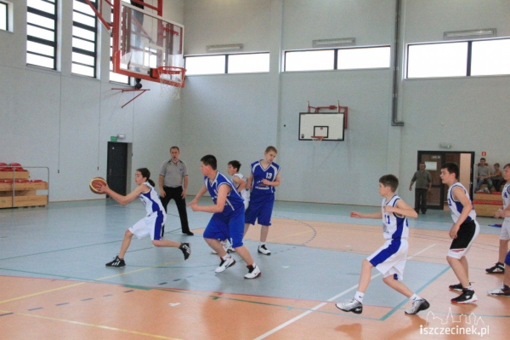 EMET Basket Szczecinek - Żak Koszalin