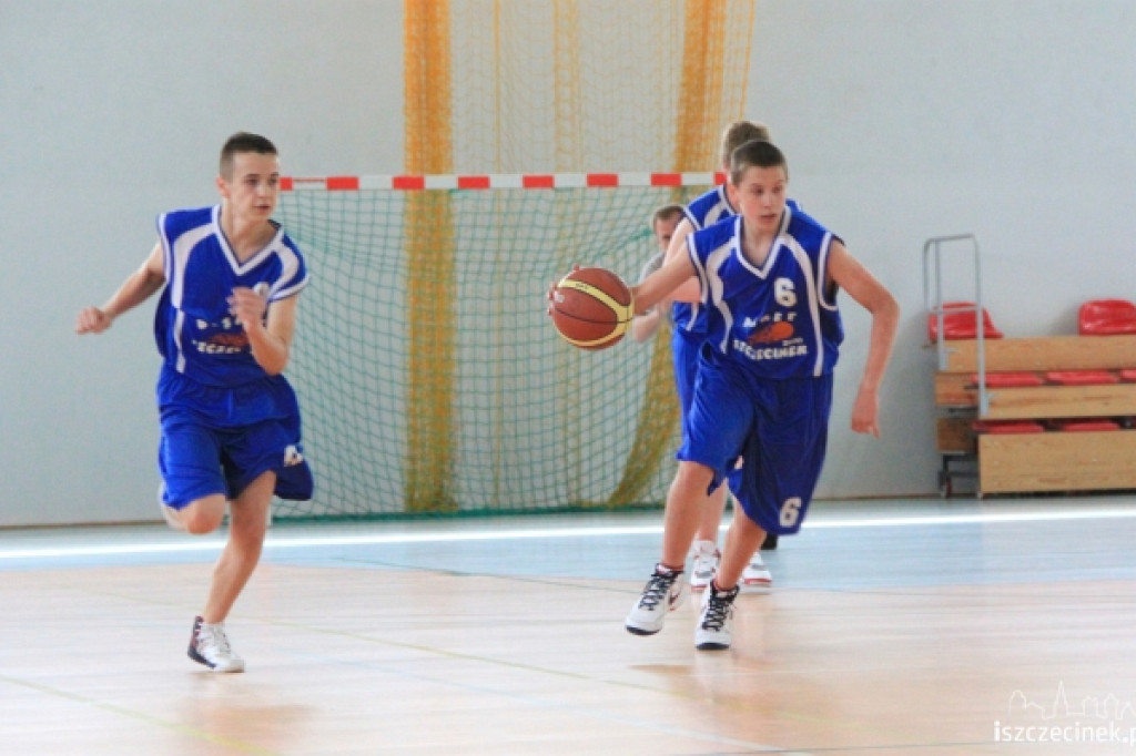 EMET Basket Szczecinek - Żak Koszalin