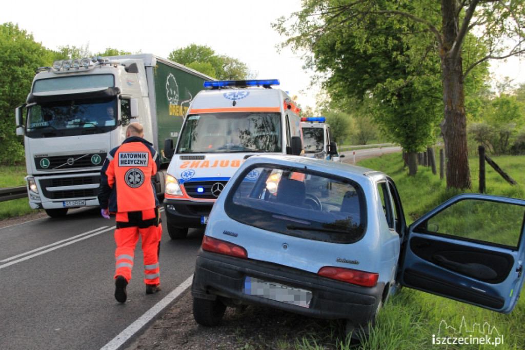 62-latka zasłabła za kierownicą