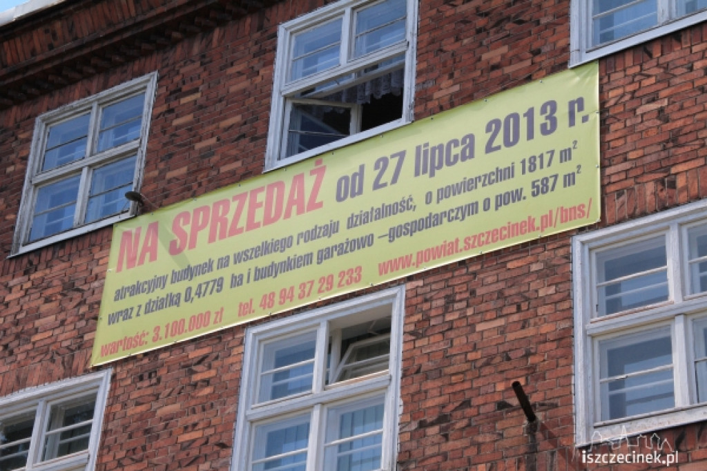 Komenda na sprzedaż