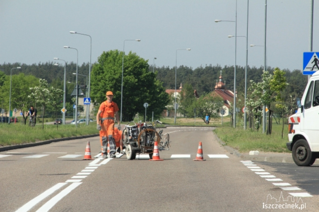 Malują linie na jezdni. Kierowcy się denerwują