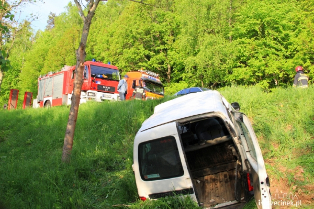 Czołowe zderzenie na dk 11