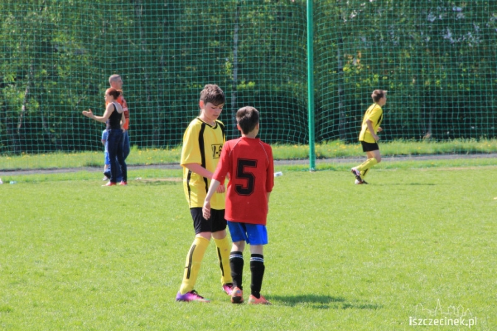 Powiatowe Mistrzostwa w Mini Piłce Nożnej chłopców i dziewcząt szkół podstawowych