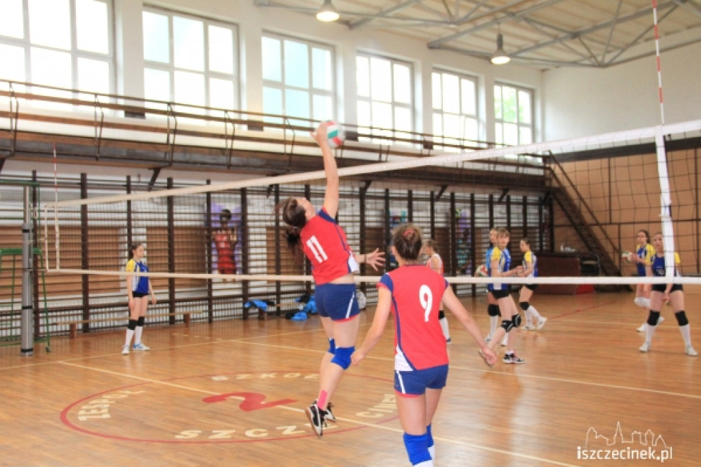 Turniej piłki siatkowej o Puchar Prezesa MKS Volley