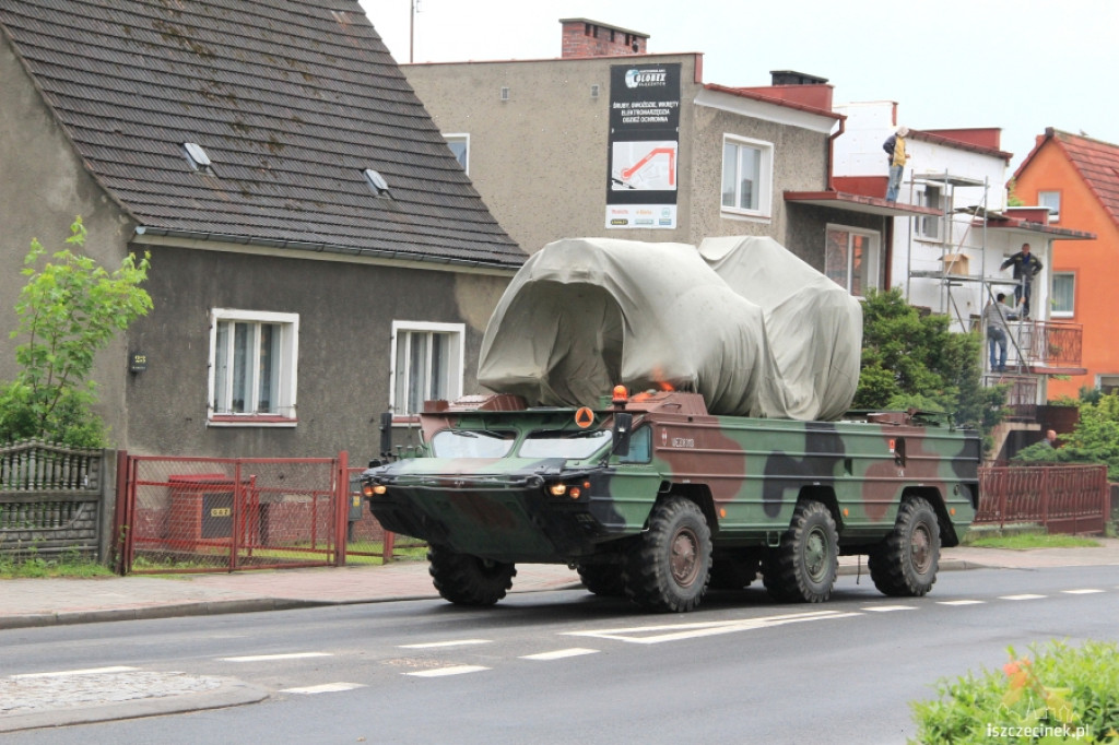 Wojskowe kolumny przejeżdżają przez Szczecinek