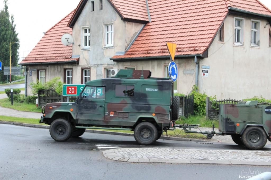 Wojskowe kolumny przejeżdżają przez Szczecinek